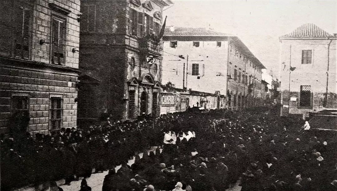 Solenni funerali di Giovanni Rosadi in Piazza San Marco a Firenze